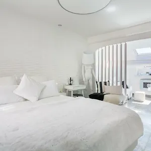 https://my-pad-provence-5.fr-provencehotel.com